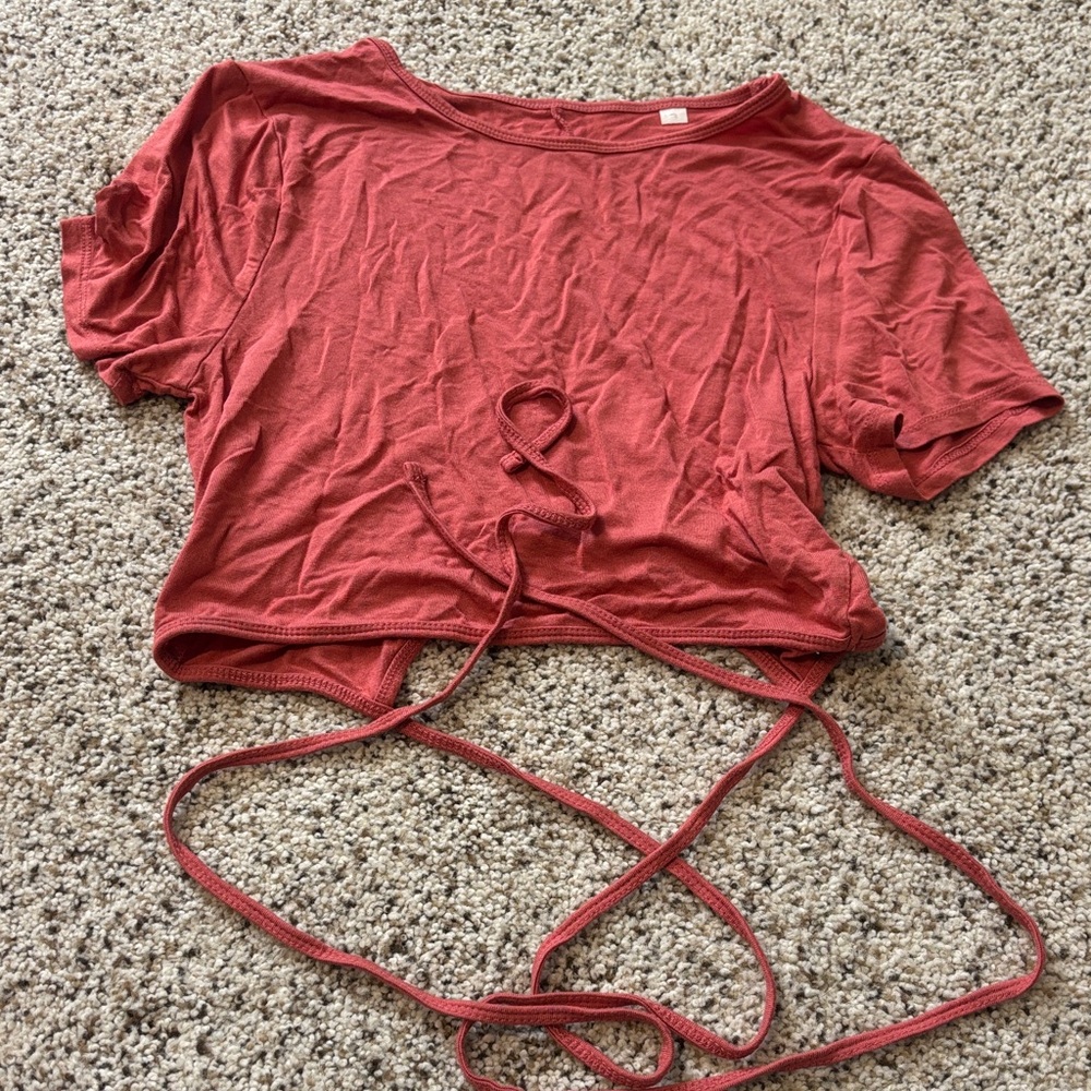 American Eagle Outfitters Red Short Sleeve Tee